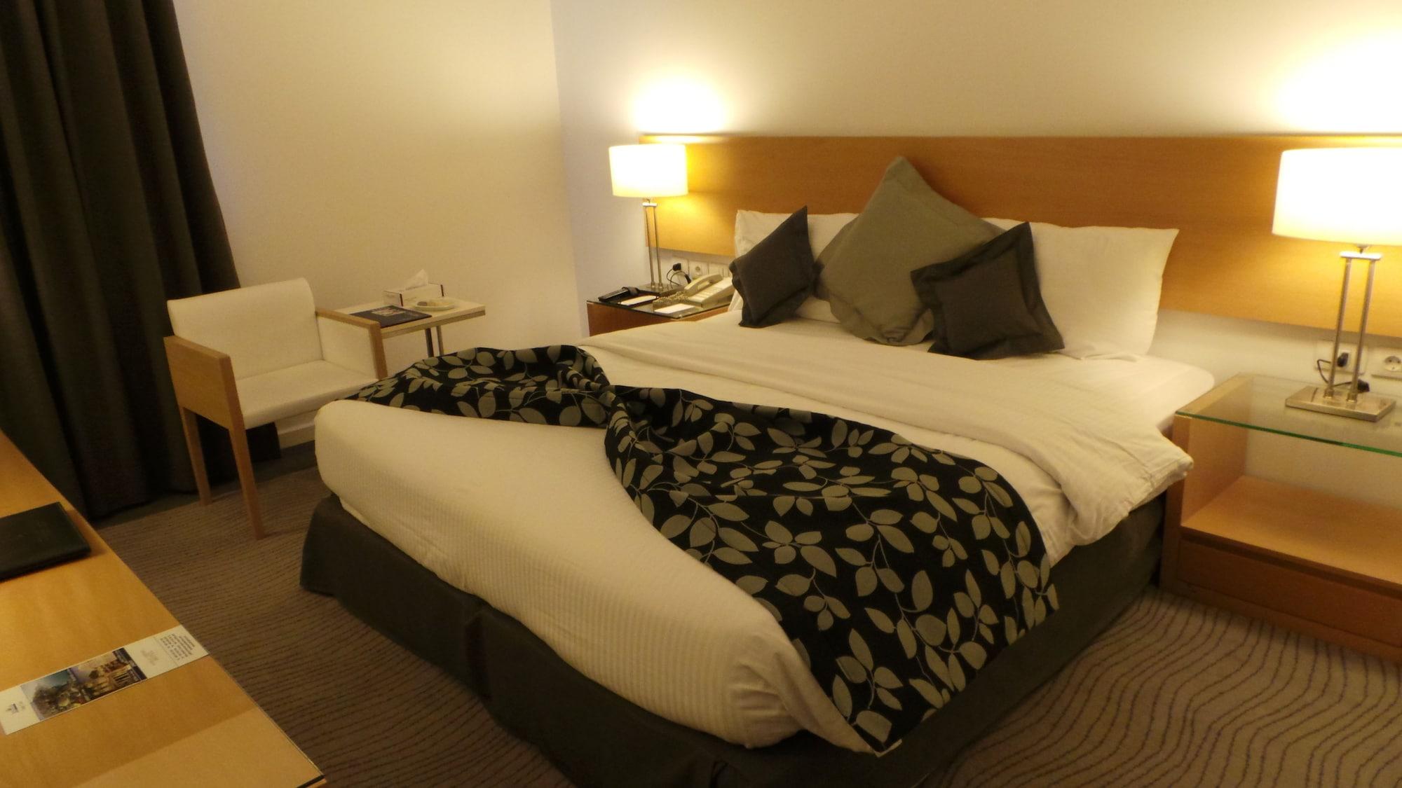 อัมมัน แอร์พอร์ต โฮเต็ล Hotel Al Qastal ภายนอก รูปภาพ
