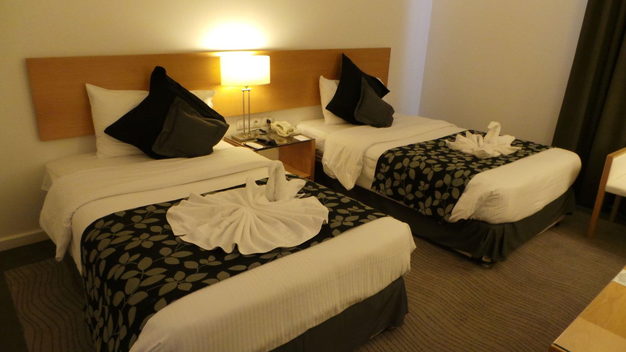 อัมมัน แอร์พอร์ต โฮเต็ล Hotel Al Qastal ภายนอก รูปภาพ